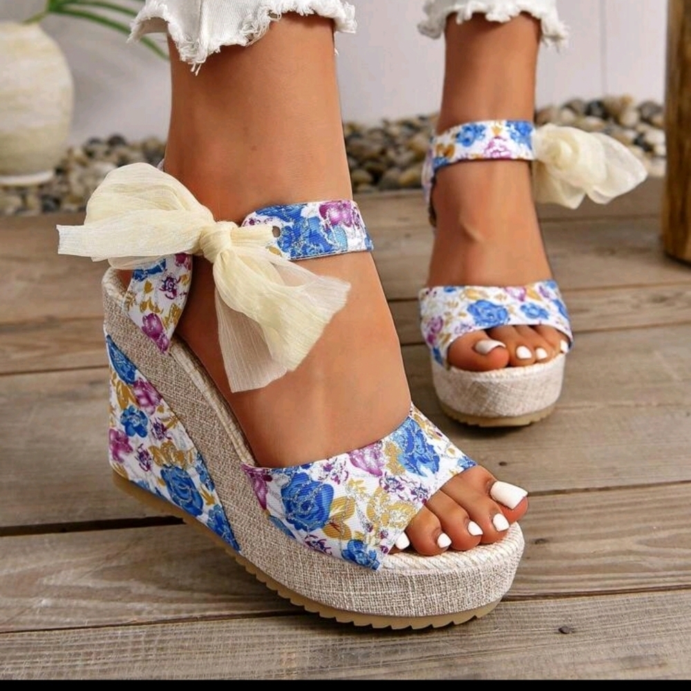 New High Heel Women Sandals With Wedge, Waterproof Platform - Picture 4 of 6
